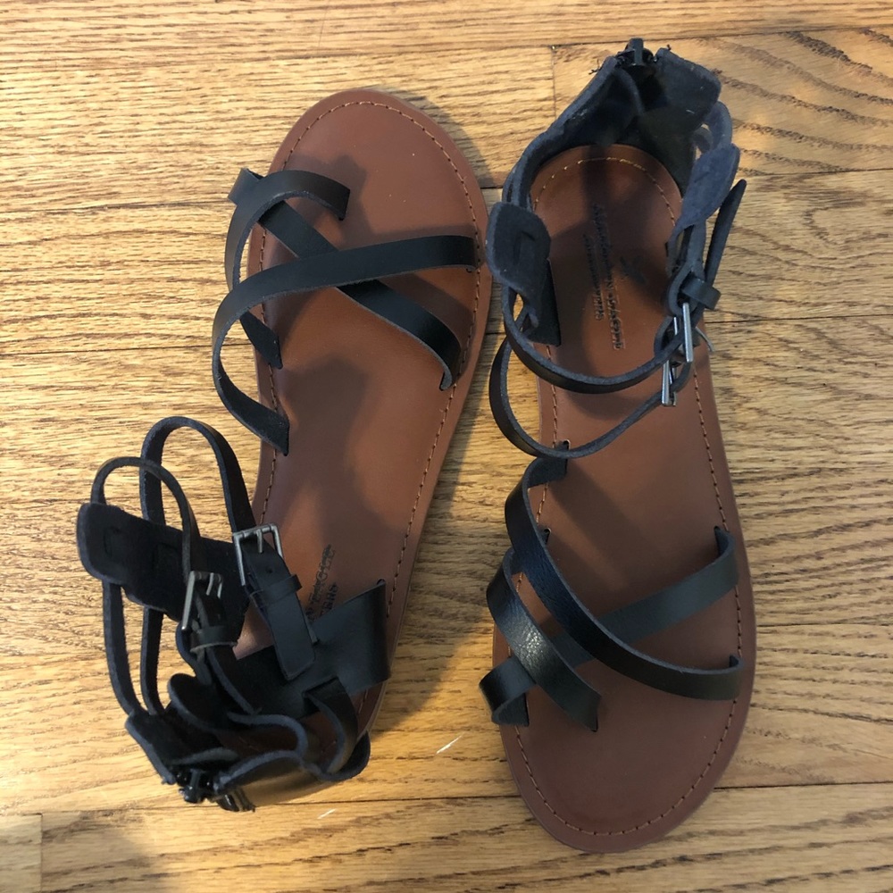 American Eagle Strappy sandals!